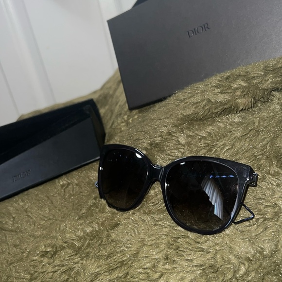 DIOR SUNGLASSES - Picture 4 of 9